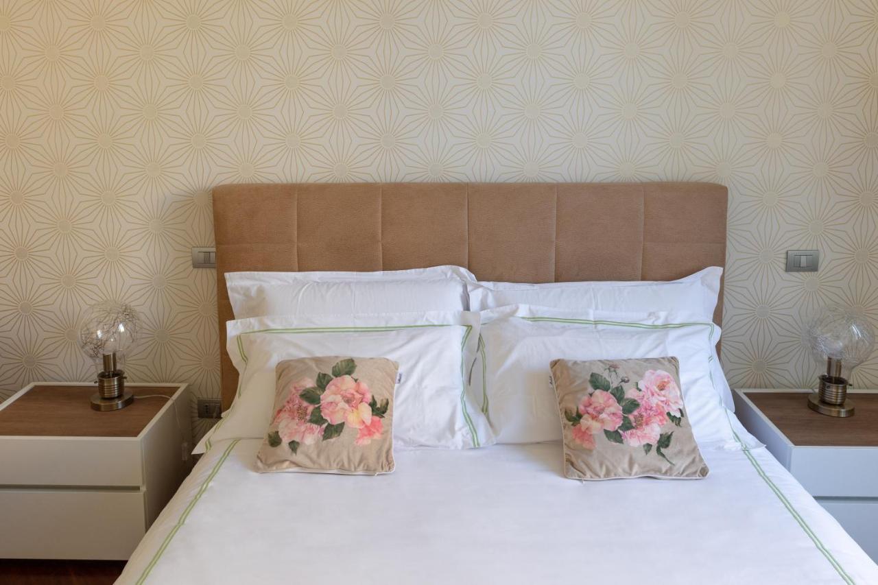 Madeleine Apartments - Residenza Belle Epoque มิลาน ภายนอก รูปภาพ