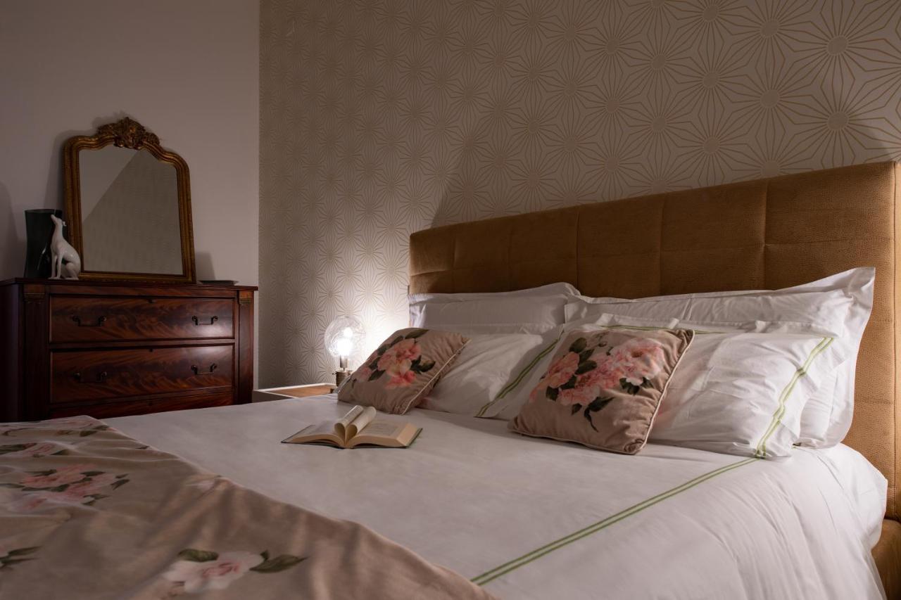 Madeleine Apartments - Residenza Belle Epoque มิลาน ภายนอก รูปภาพ
